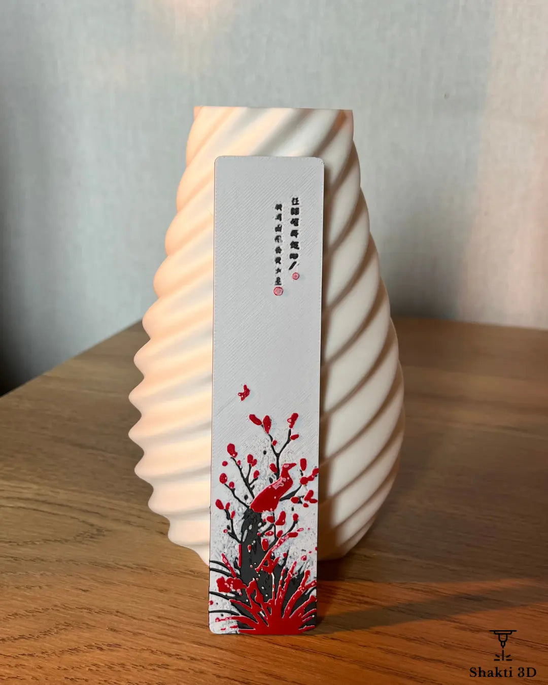 Lot vase torsadés & marque-pages Red Blossom SHAKTI 3D