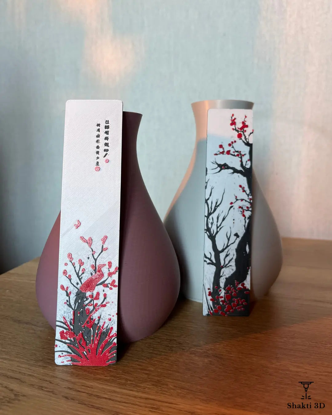 Lot Vase Moderne & Marque-Pages Red Blossom SHAKTI 3D