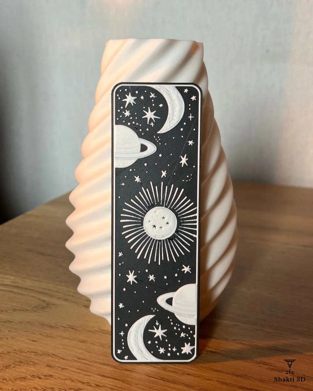 Lot Vase torsadés & marque-pages célestes SHAKTI 3D