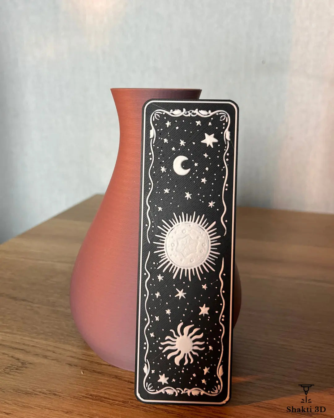 Lot vase moderne & marque-pages célestes SHAKTI 3D